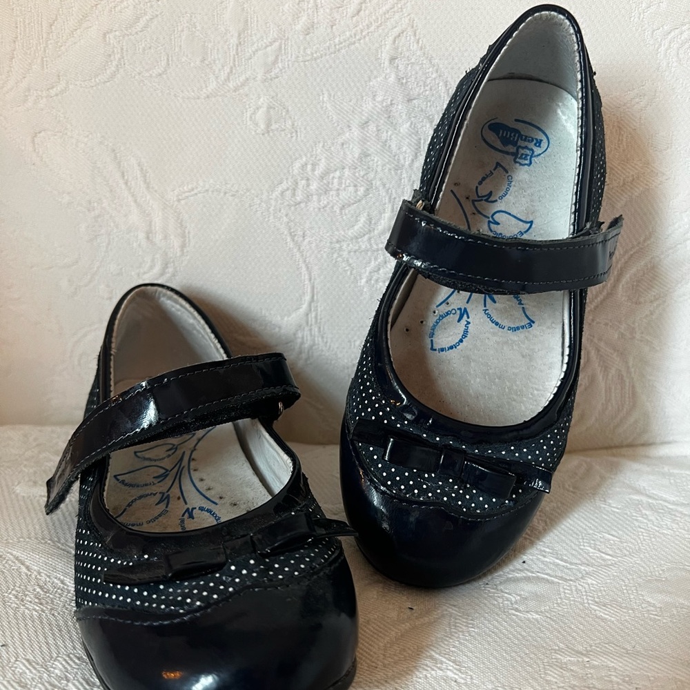 Girls dress shoes